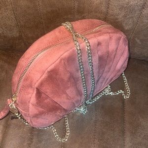 EUC Pink Shell Purse Cross-body w/ gold chain